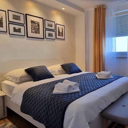 Qr Apartment For Family, Couples, And Friends Stay In Rijeka Ngoại thất bức ảnh