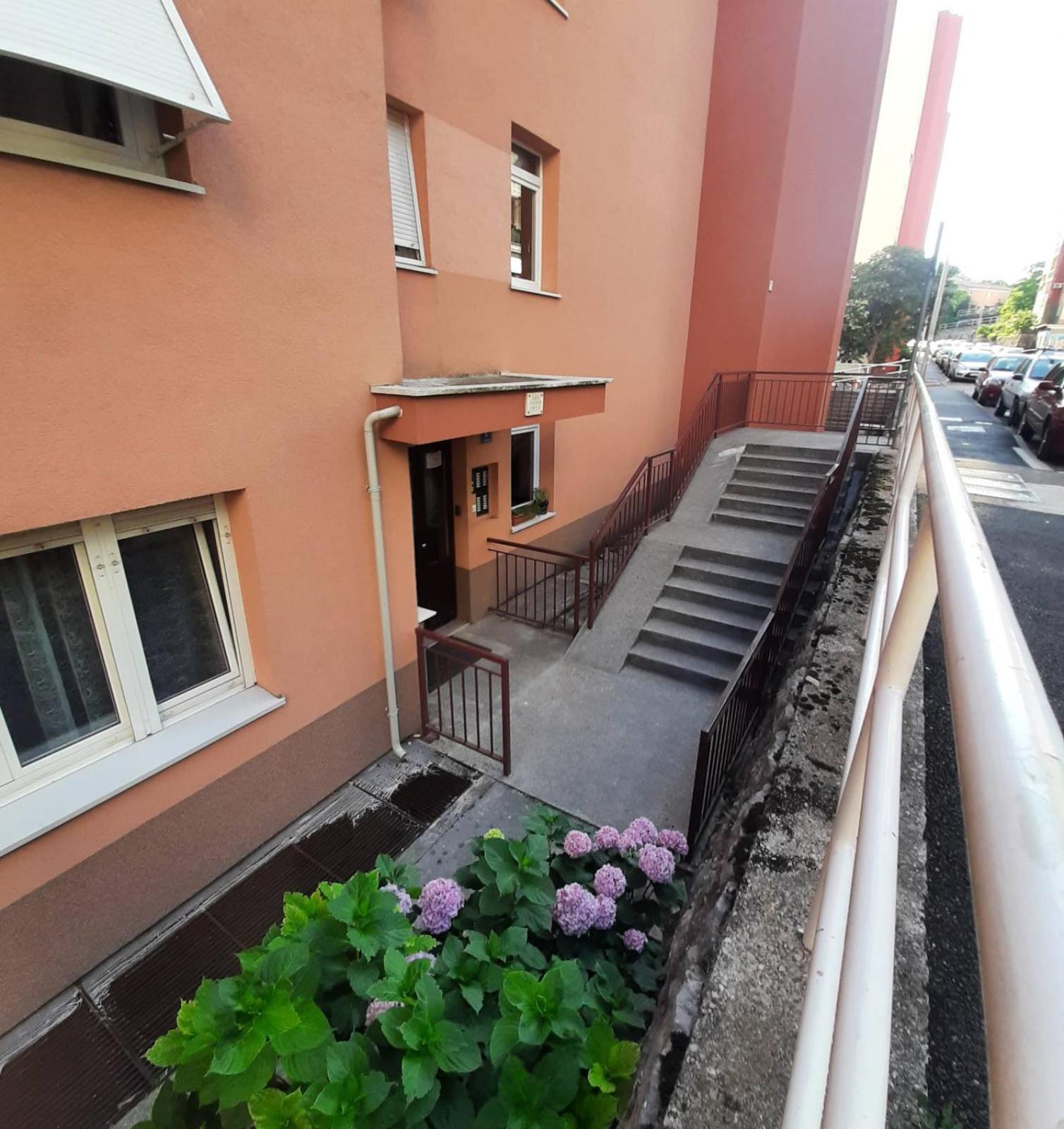 Qr Apartment For Family, Couples, And Friends Stay In Rijeka Ngoại thất bức ảnh